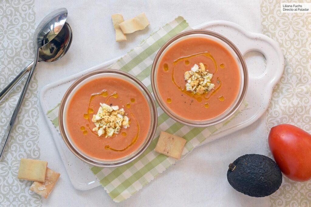 Receta de gazpacho de aguacate
